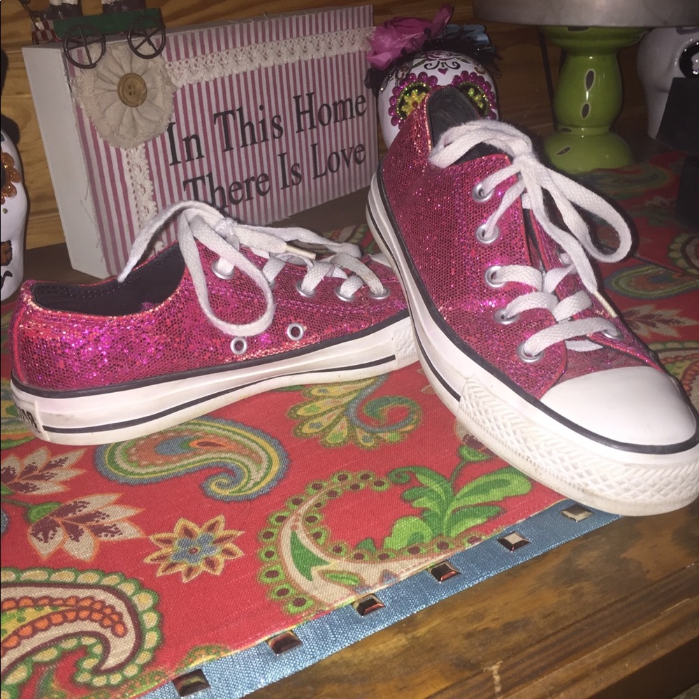 Converse size 6